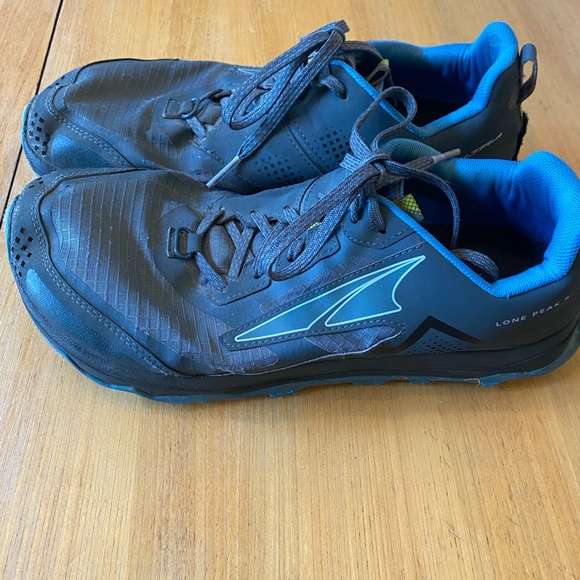 Men’s size 10.5 Altra Lone Peak 5 Charcoal and Teal Trail Shoes - Picture 6 of 10